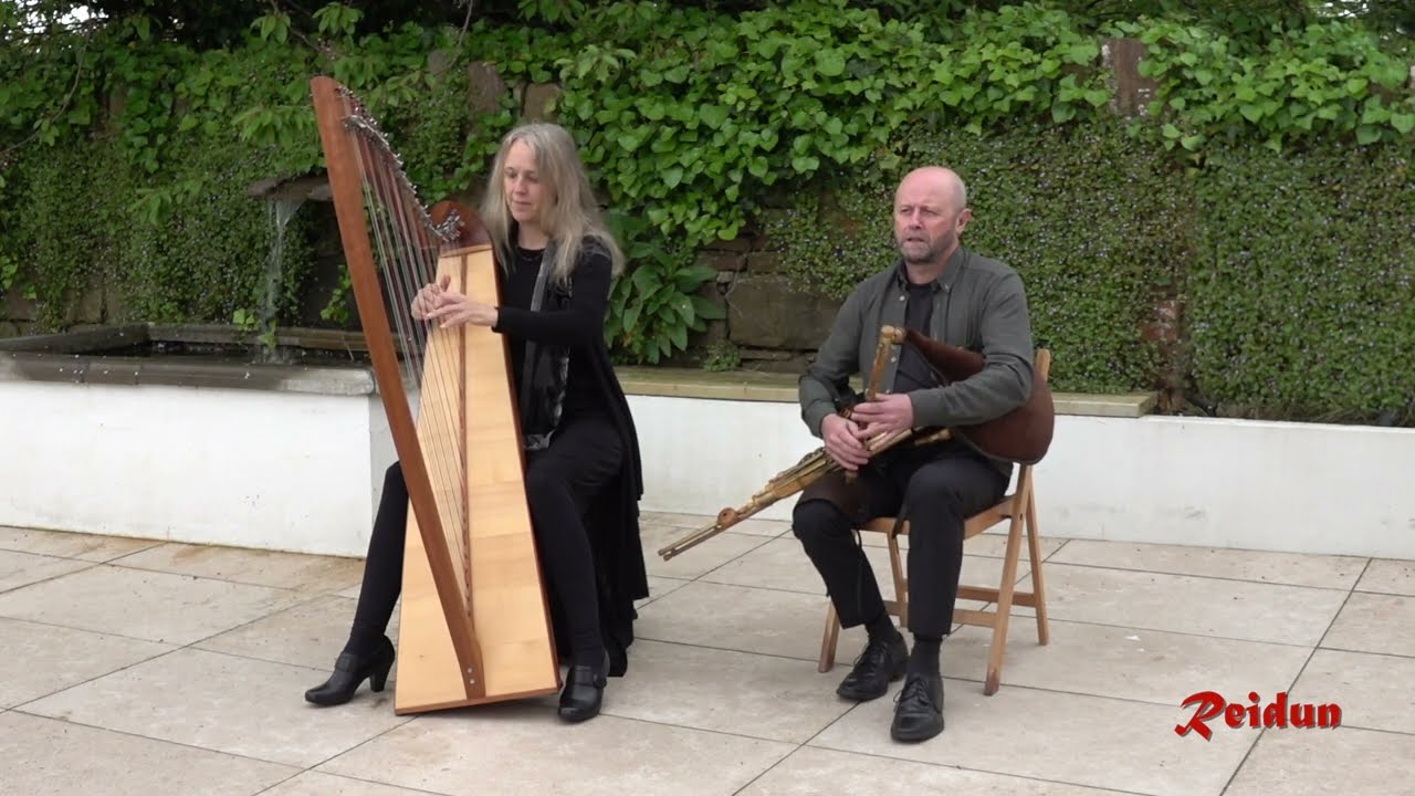 Relaxing & Calming Ceremony Music on Harp & Uilleann Pipes: Reidun & Barry play 