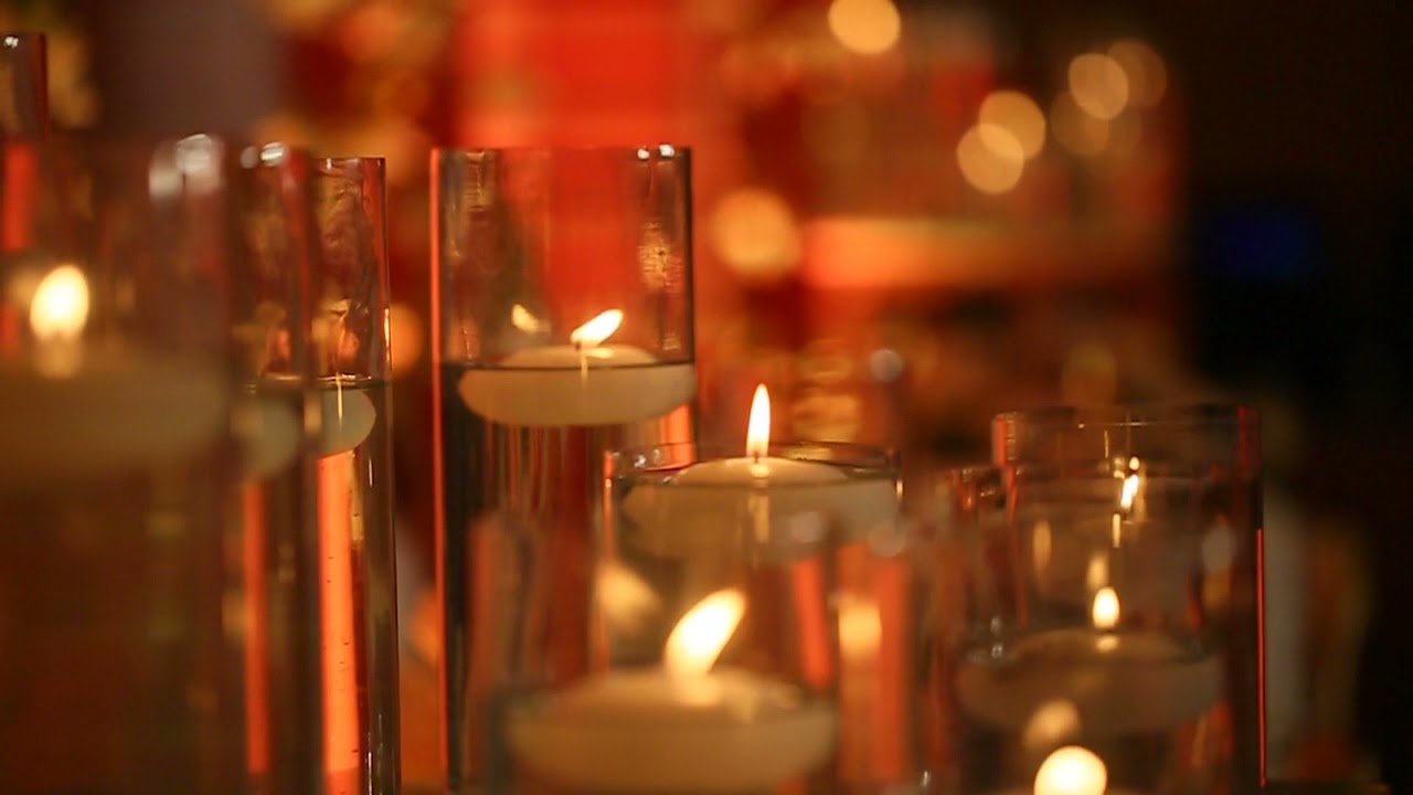 شموع مع موسيقى هادئة للإسترخاء