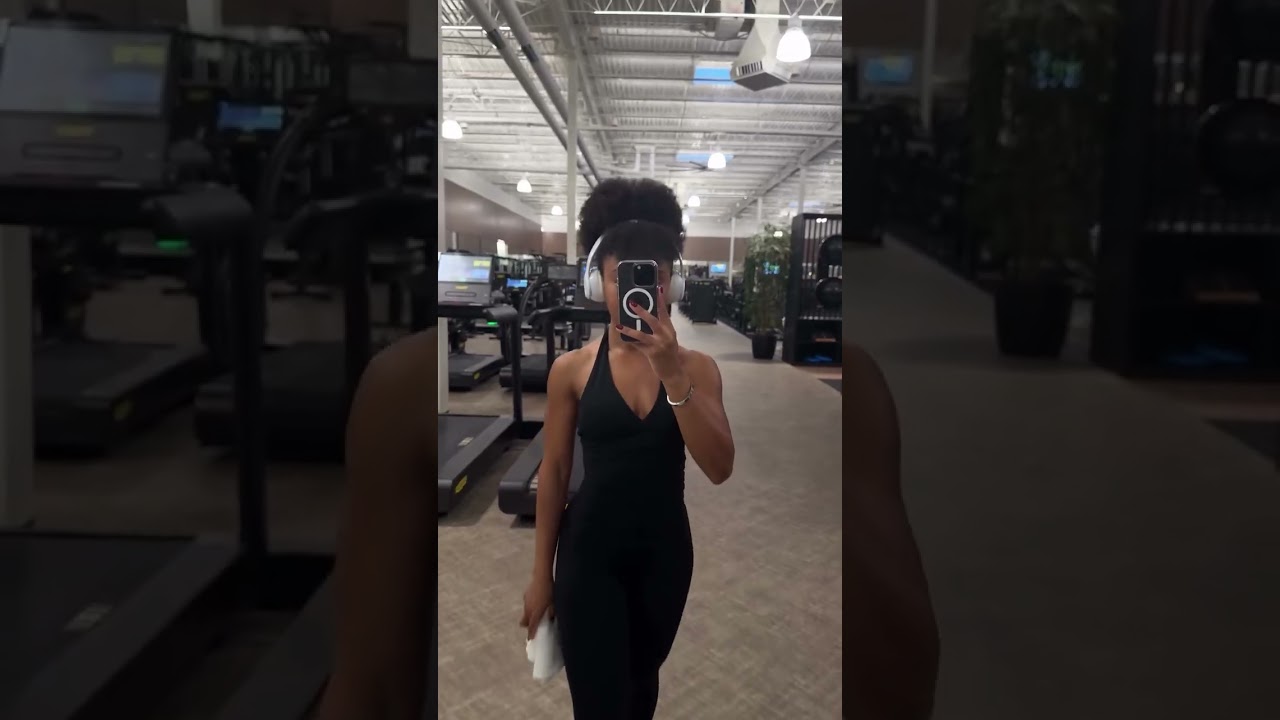Strong body. 🏋🏽‍♀️ Clear mind. 🧠 Refreshed scalp. ✨