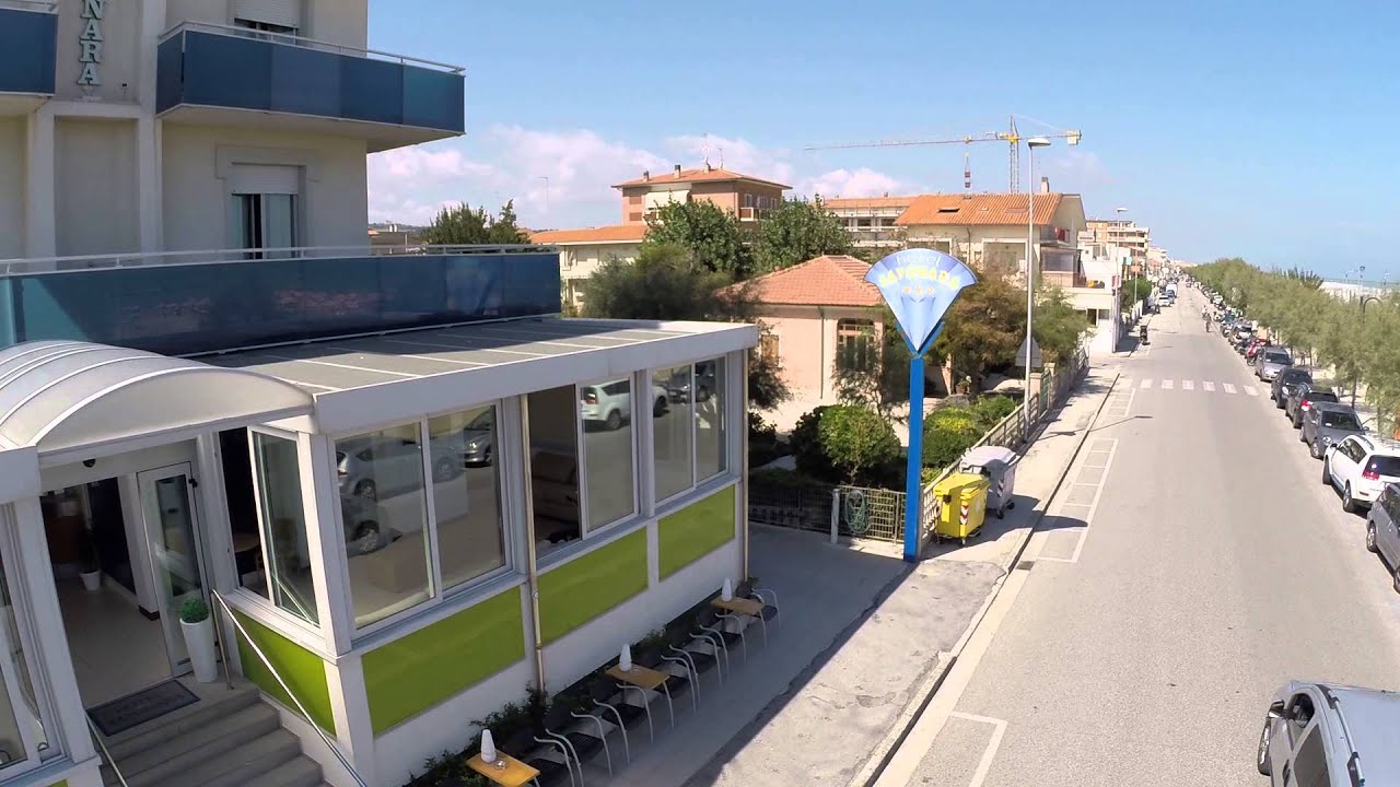 Hotel Sayonara Senigallia: tour con un drone