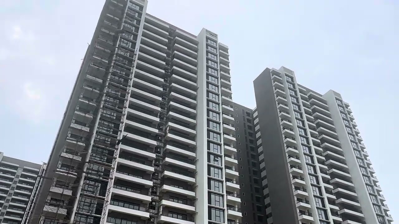 2072sqft 3BHK Premium unit at Sobha city Gurgaon. +91-9718172867