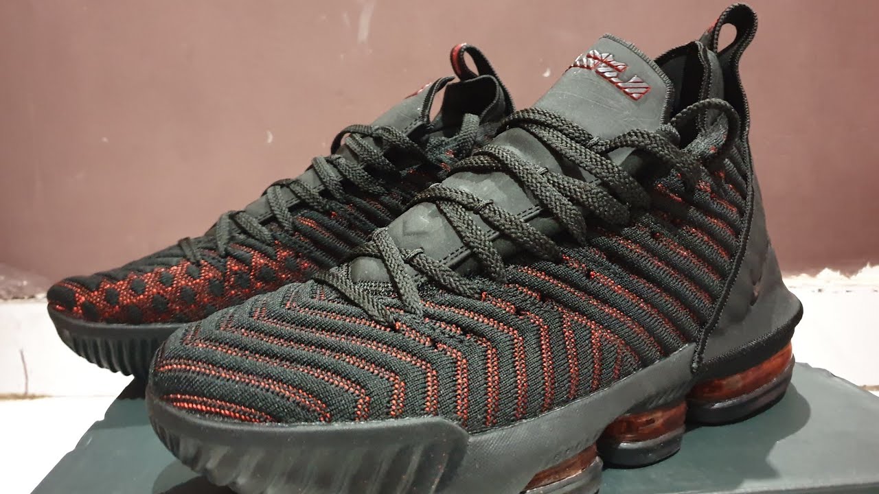 Nike LeBron XVI 