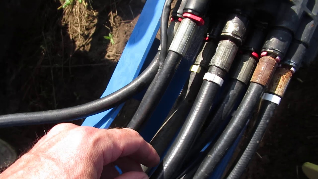 Hydraulic Hose Replacement - New Holland 820TL Loader