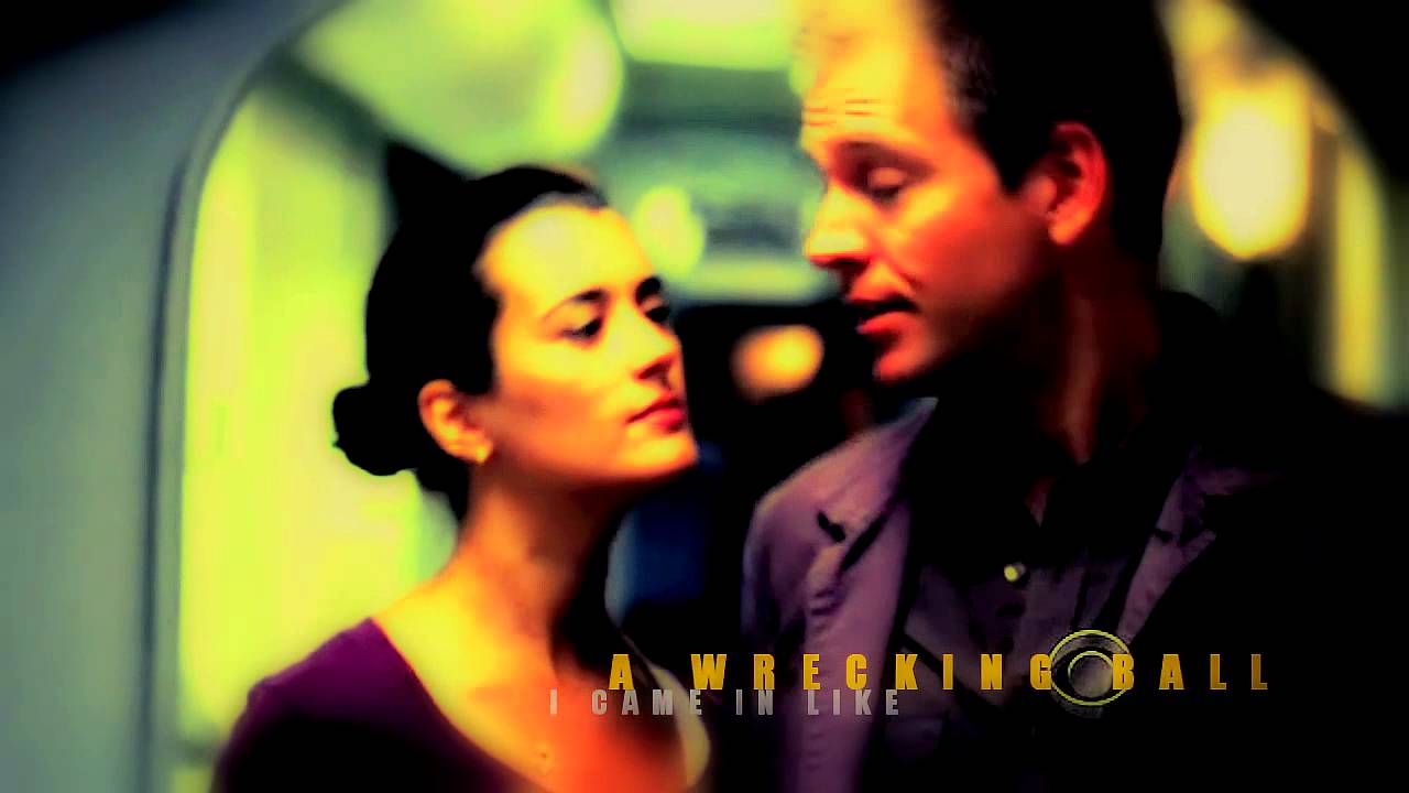Tony & Ziva - NCIS - Wrecking Ball