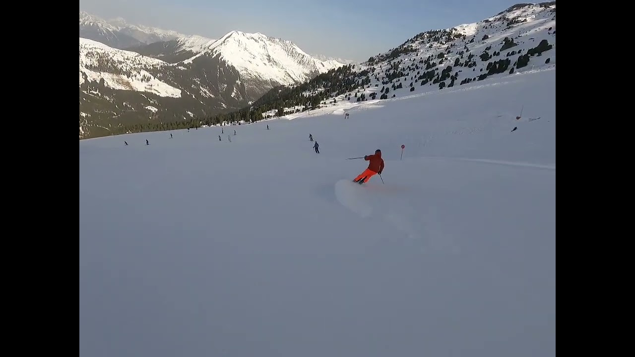 Ski-optimal hHochzillertal, Hochfugen, red ski run 1, then ski piste2 #ski-optimal #zillertal #fugen