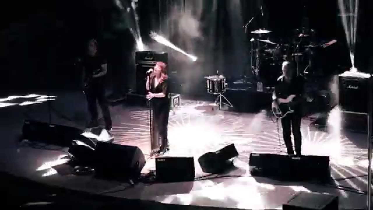 Aylin Aslım - İki Zavallı Kuş (Çukurova Üniversitesi Bahar Şenlikleri - 2015)