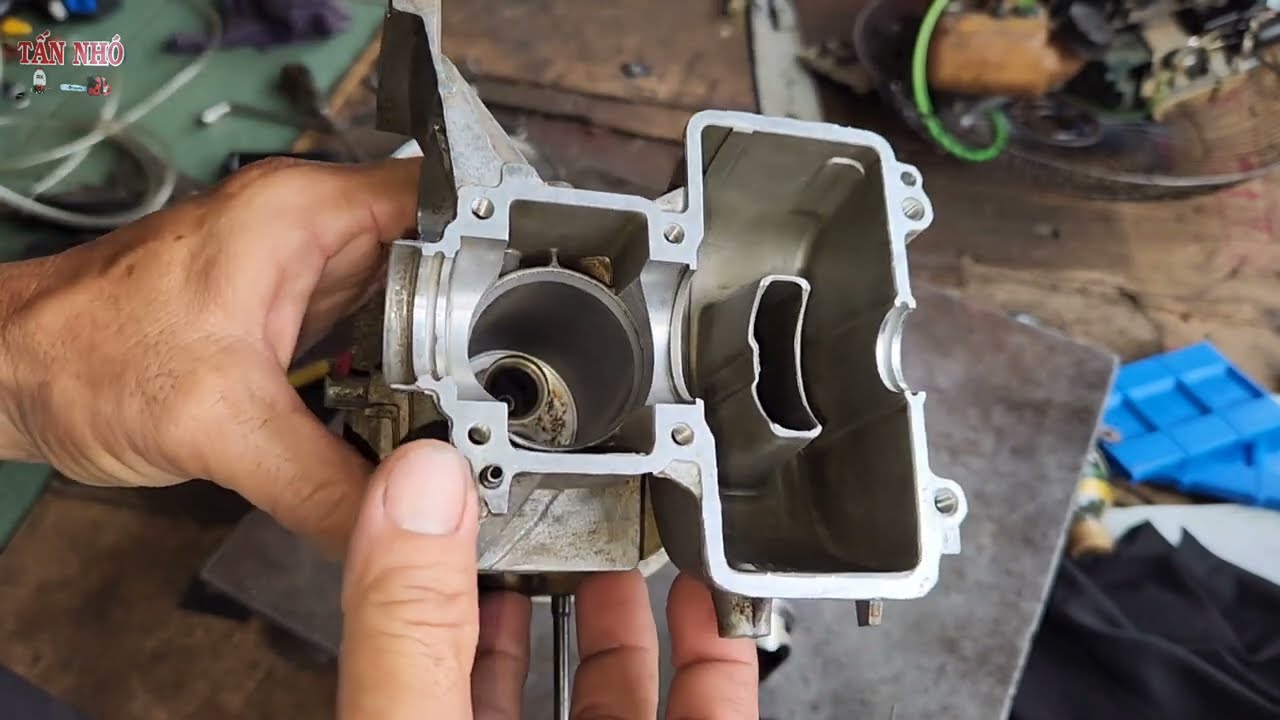 Khắc phục tình trạng máy cắt cỏ Honda ra khói, khi nào thì đóng lại lòng,khi nào mới nên thay bạc.