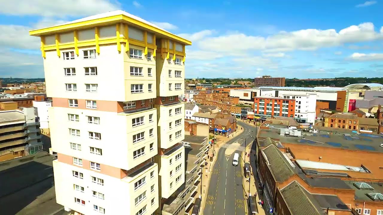 WAKEFIELD (UK) 4K DRONE FOOTAGE        - sandal castle - city center -