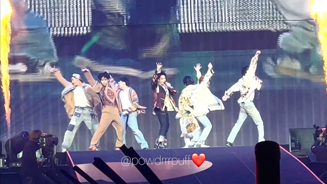 211127 - FANCAM - I Need U / Save Me - BTS PTD Day 1 @ SOFI - 4K 직캠