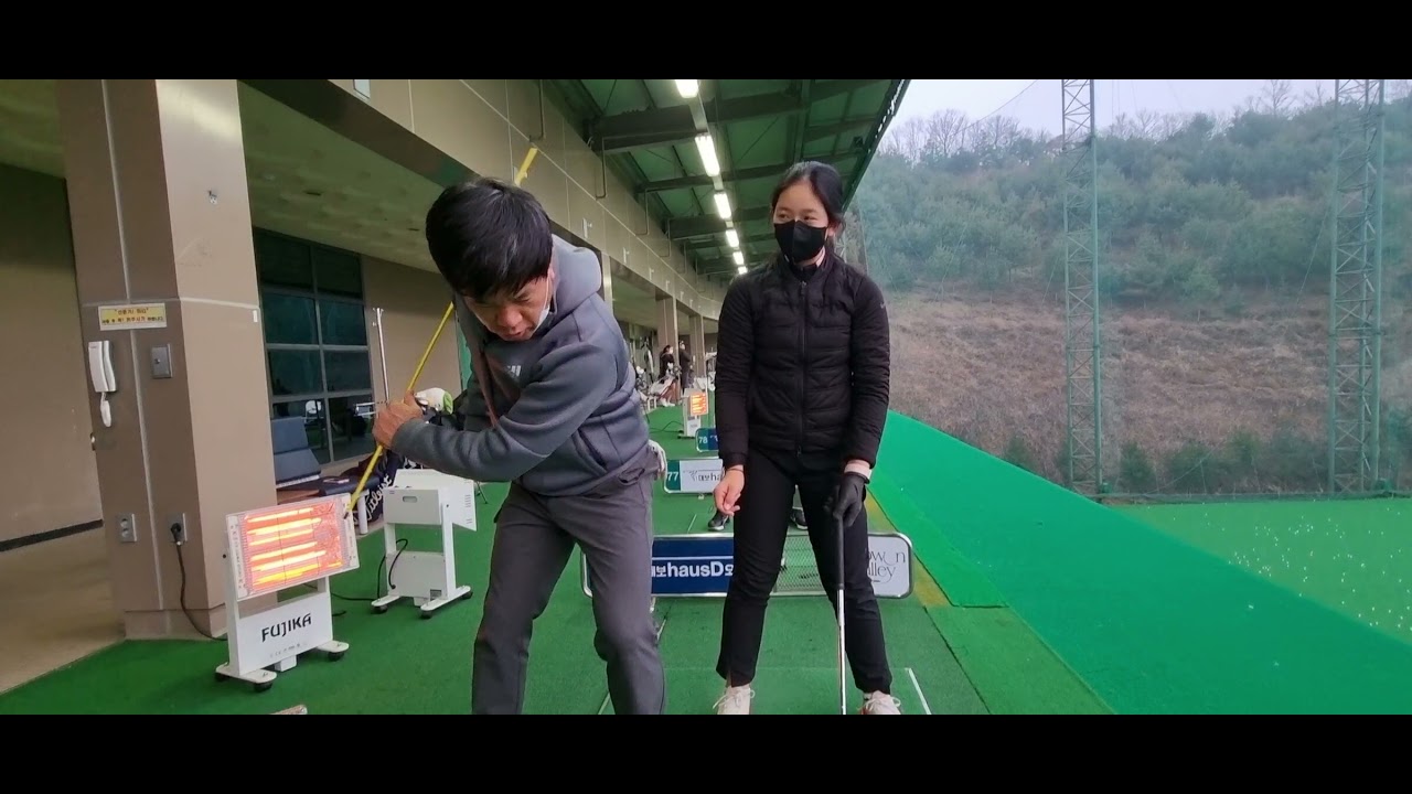 비거리 왼발 압력을 느끼면서 다운스윙하라
