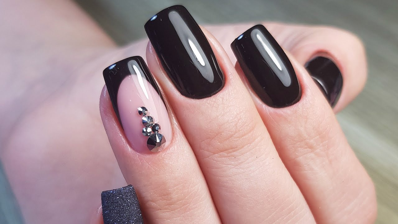 Painted French Alina Hoyo Nail Artist