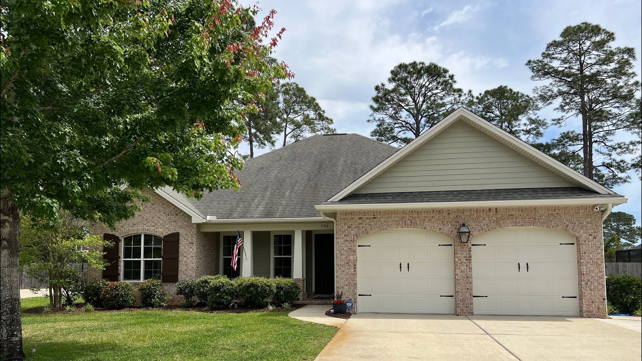754 Woods Dr., Niceville, FL | POOL | 4 bed & ￼ 3 bath