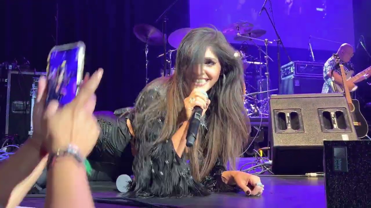 Loca  ana barbara. Concierto phoenixAZ 4/21/22 #envivo @anabarbaramusic