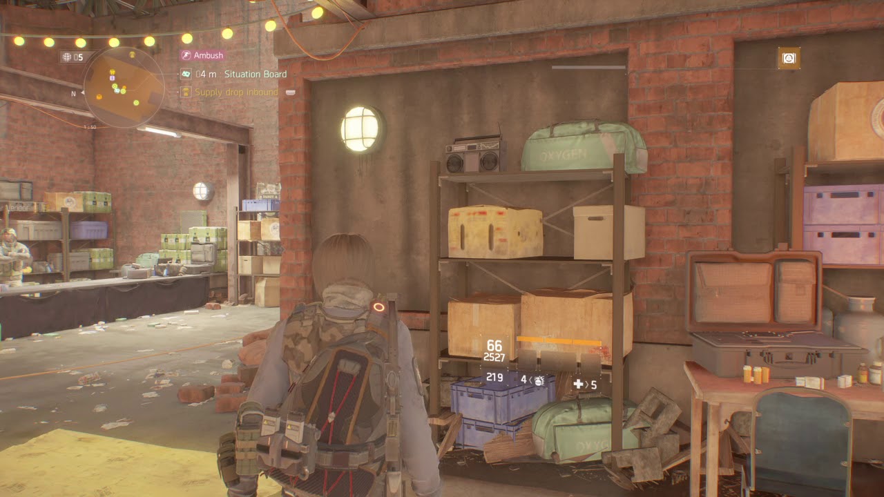 Tom Clancy's The Division™ Valassi talk about Aaron Keener in the radio show "Would you know it?"