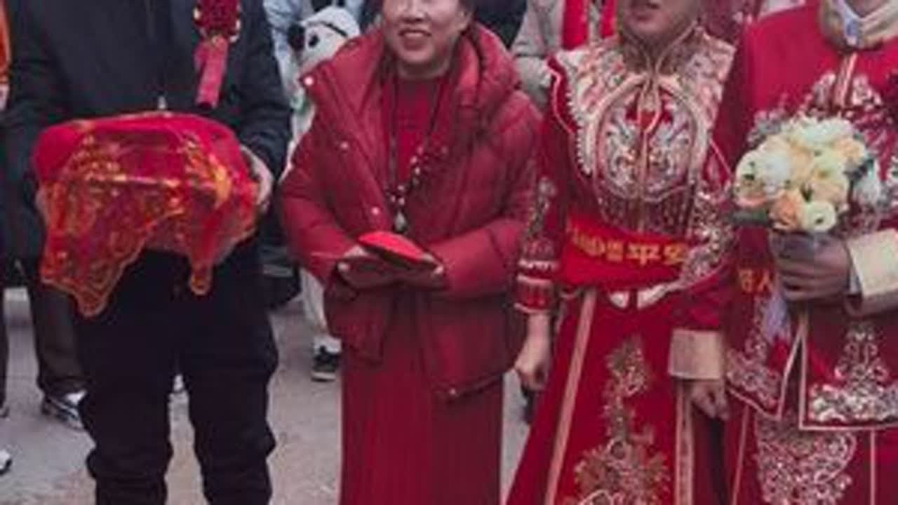 北票婚车车队祝一对新人新婚快乐永远幸福！#婚礼现场 #新婚快乐幸福美满 #囍 #结婚现场喜气洋洋