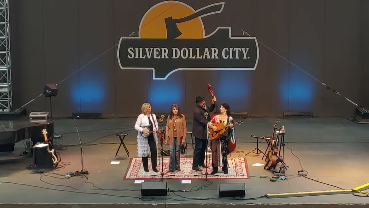 The Isaacs - Ac-Cent-Tchu-Ate the Positive