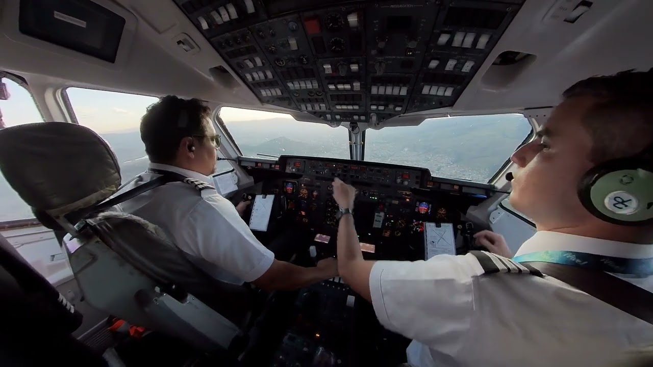 Aterrizaje en Cochabamba pista 23 con el Avro RJ85 (2)