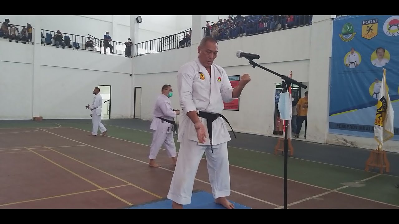 Latihan Olah Pernafasan (Sanchin/Tensho) oleh Ketua Umum PP INKAI, Sensei Ivan Yulivan..