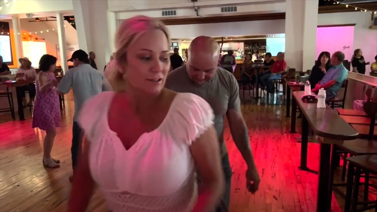 Zydeco Dancing to Chubby Carrier at Rock ’n’ Bowl on 06/05/22