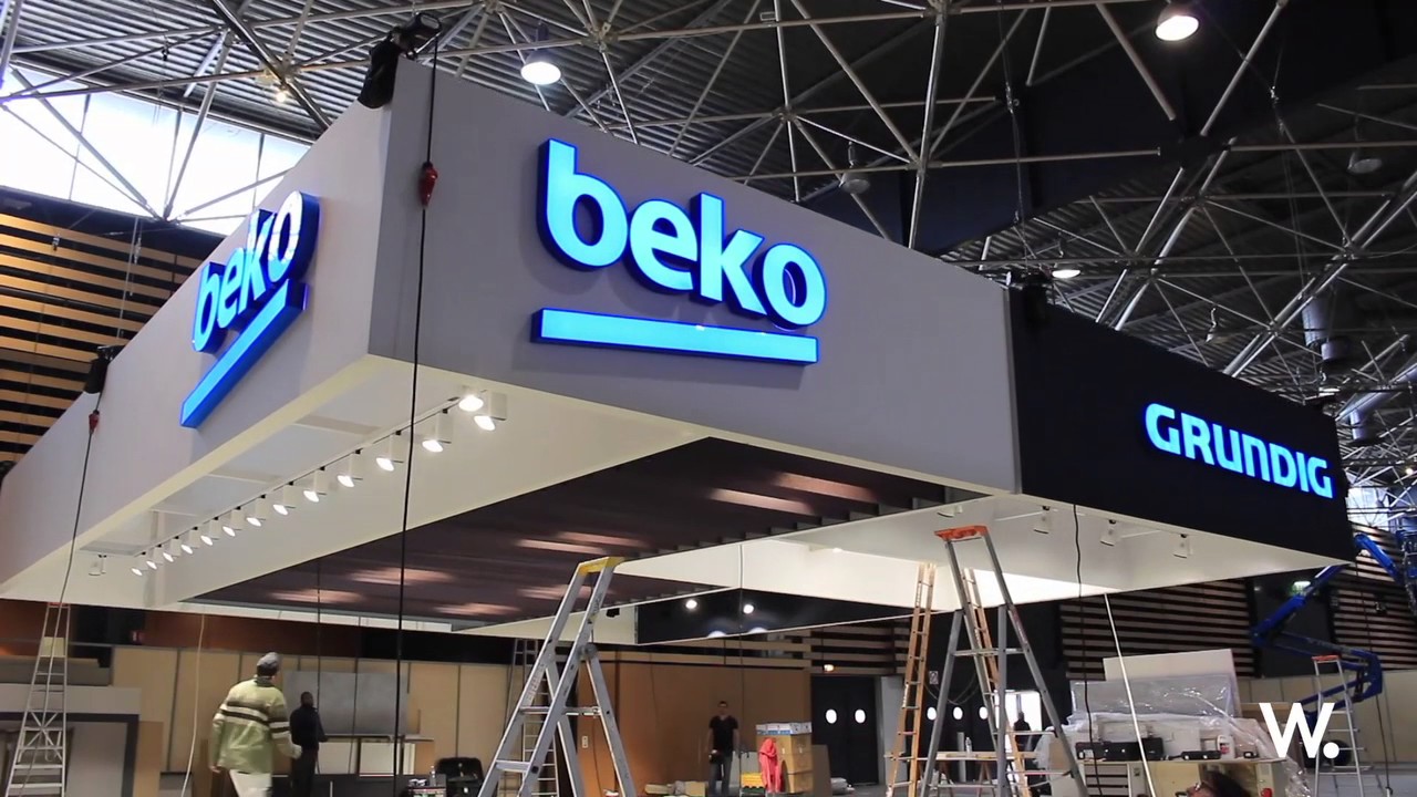 Comment se déroule le montage d'un stand ?
