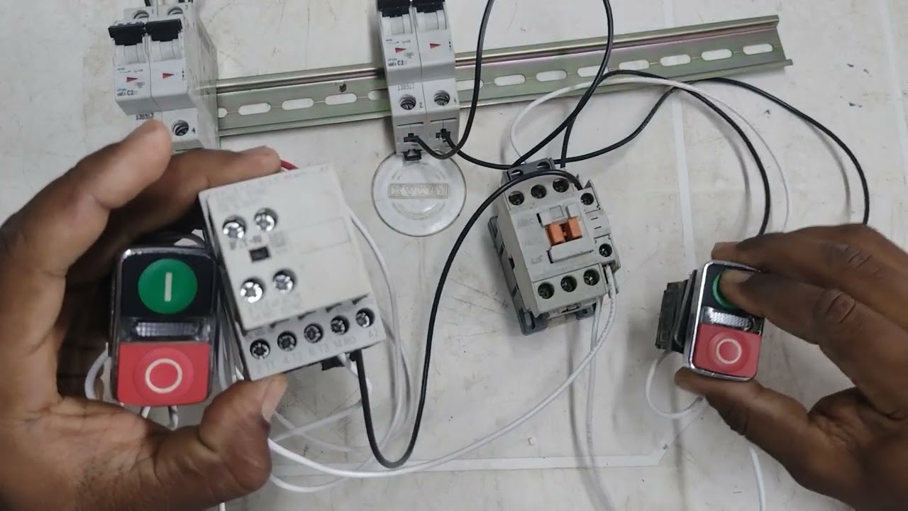 ENCLAVAMIENTO ELÉCTRICO CON DOS CONTACTORES.