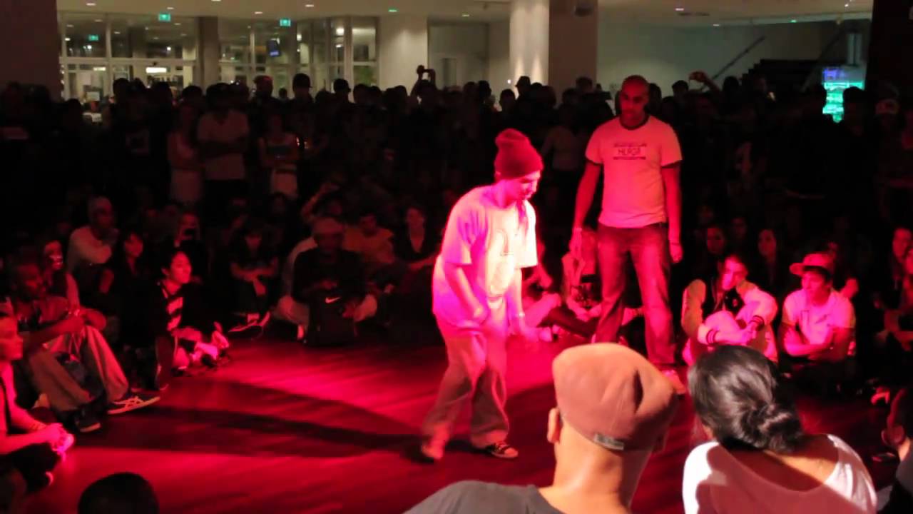IBE2010 Popping Semi-Final: GreenTeck vs Salas