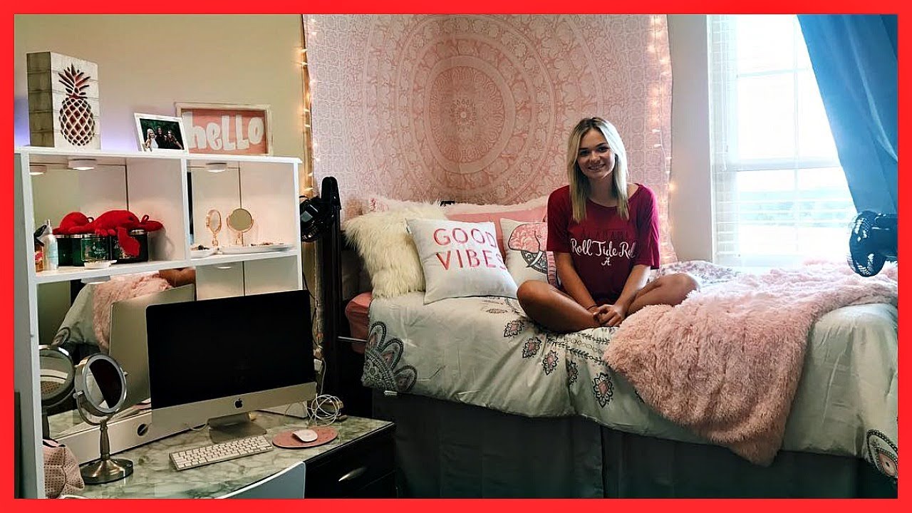 MOVING INTO MY COLLEGE DORM ROOM