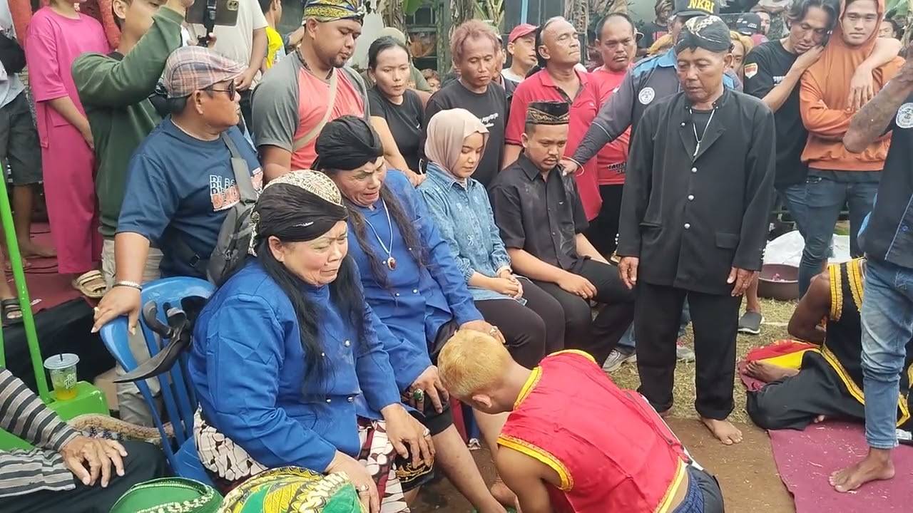 Sungkeman ebeg putra wahyu sekar budaya