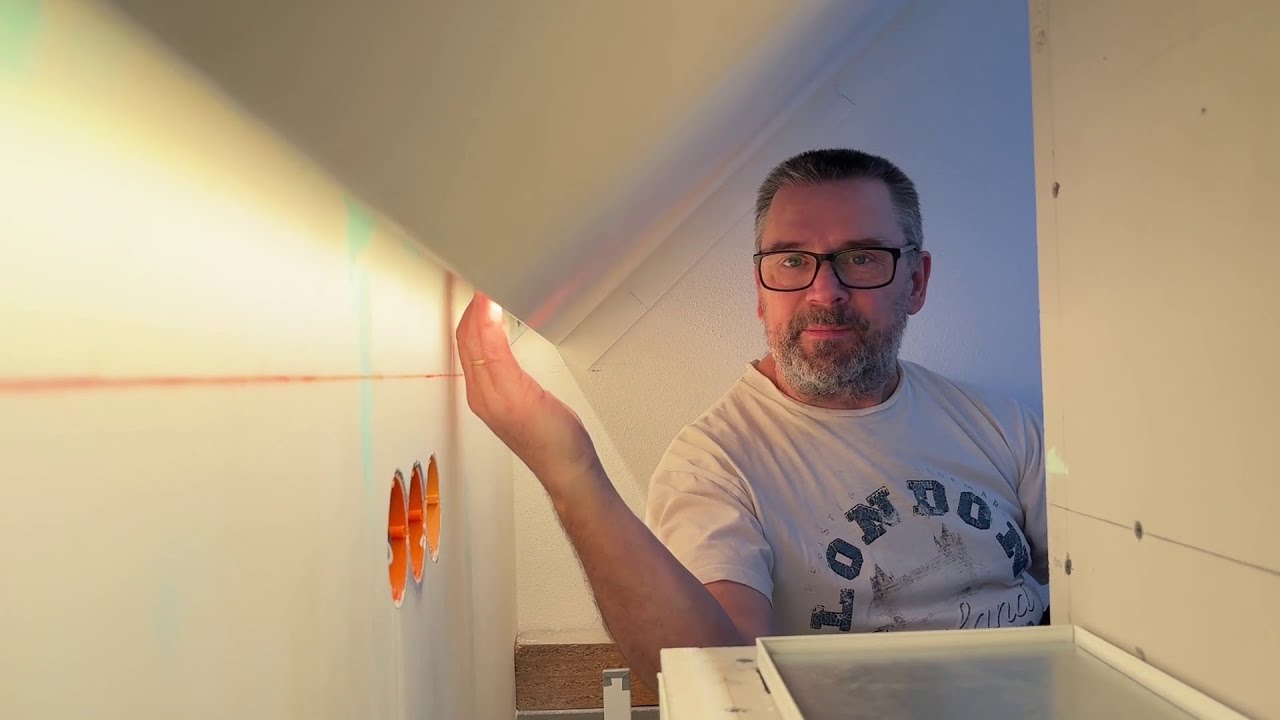 LED Beleuchtung in der Schattenfuge der Dachschräge