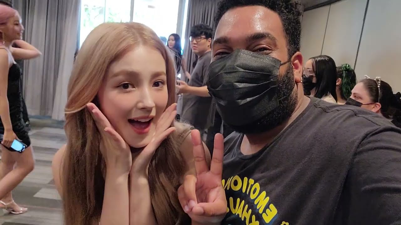 MOMOLAND - MINI MEET & GREET [Viva Beach Club, Carolina Puerto Rico🇵🇷] (July 20,2022)