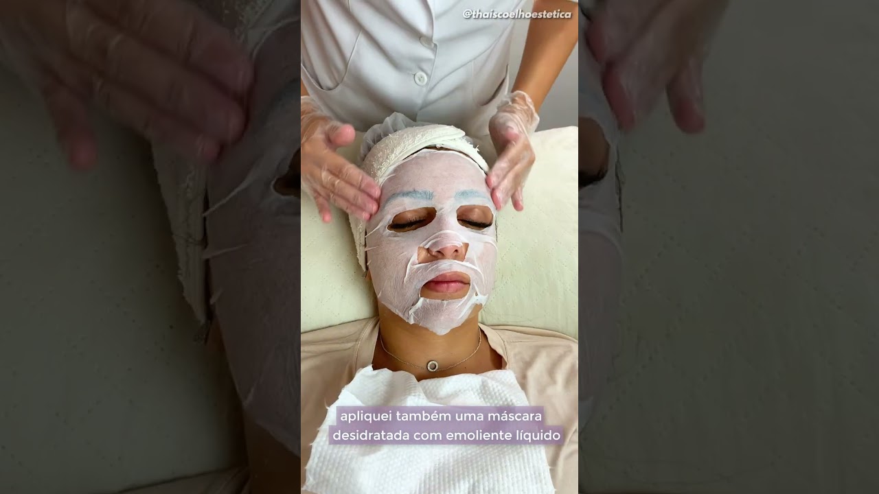 Como &eacute; feita uma limpeza de pele profissional?