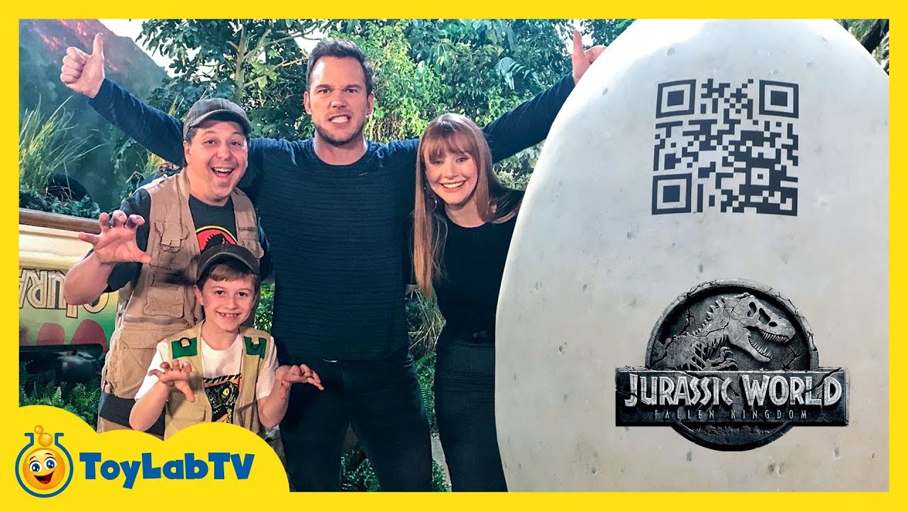 Jurassic World Fallen Kingdom Dinosaur Surprise Toys with Chris Pratt, Bryce Dallas Howard & T-Rex