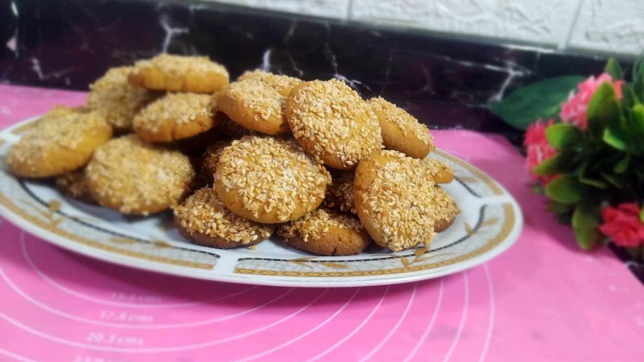 أخف من القراقيش وألذ من البسكويت❗بدون بيض ولا تكلفه هتعمليه❗سريع وبطعم وريحه ودوبان من الاخر