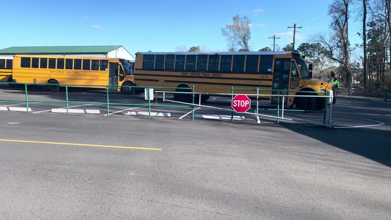 Departing pm buses 