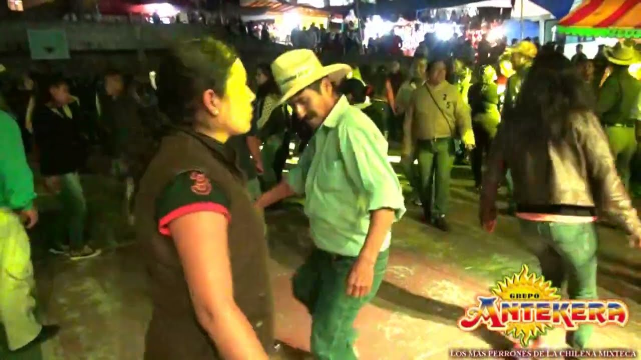 Así se bailan las chilenas en Santa Catarina Cuanana Tlaxiaco Oaxaca con Grupo antekera