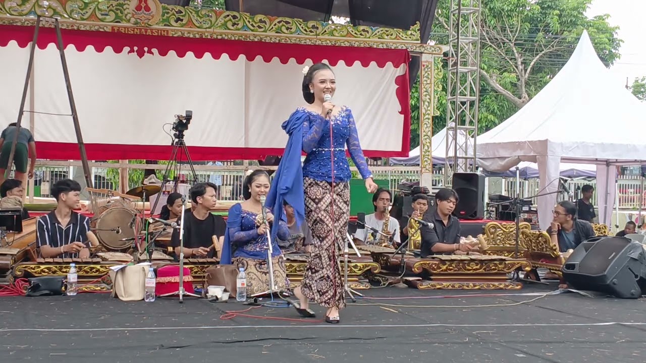 KUSUMA WIJAYA ,BERUK BUDOYO #campursari #campursari_indonesia #berukbudoyo #ebegbanyumasan #jaranan 