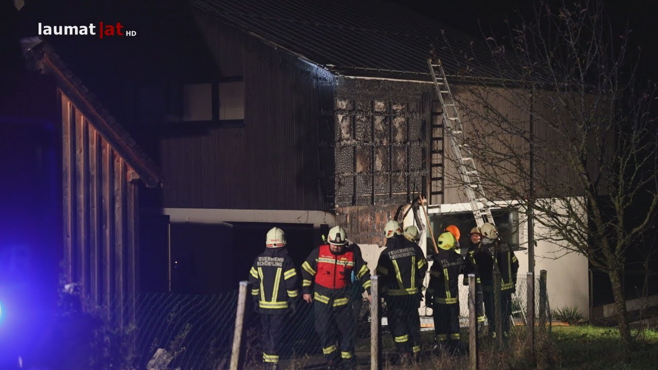 Fassadenbrand bei einem Wohnhaus in Sch&ouml;rfling am Attersee