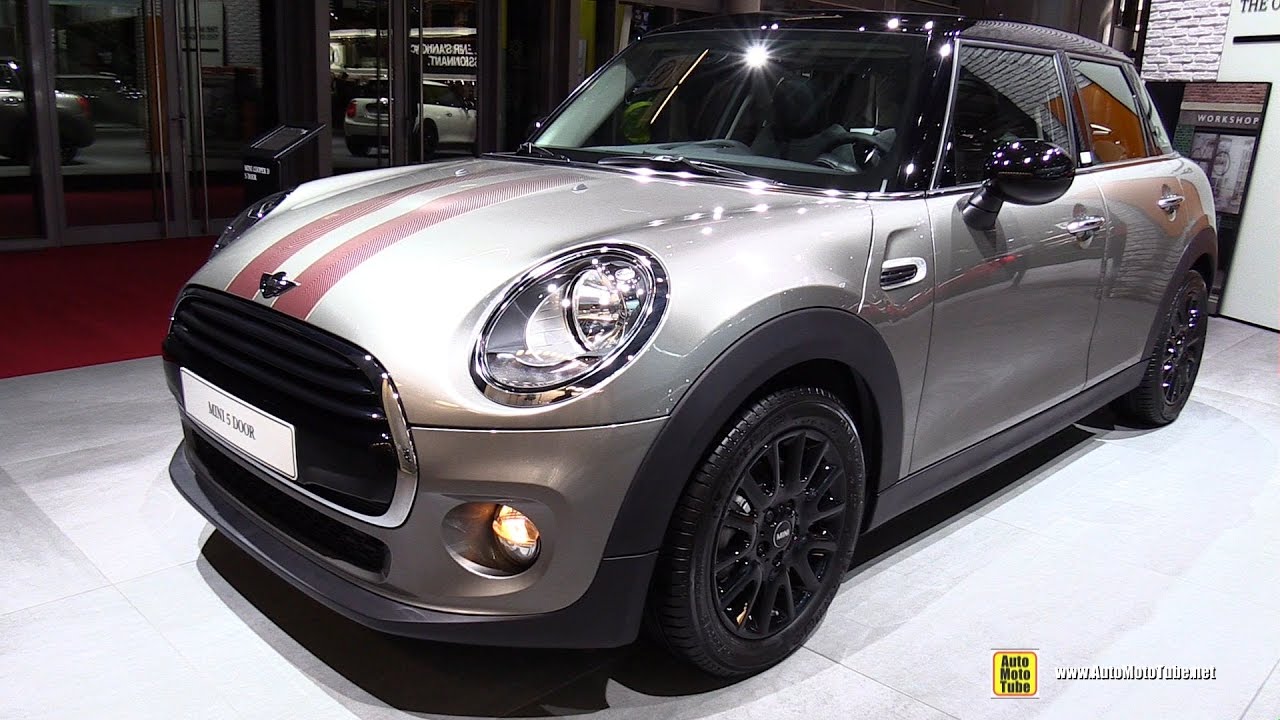 2017 Mini Cooper 5 Doors Deisel 116ch - Exterior and Interior Walkaround - 2016 Paris Motor Show