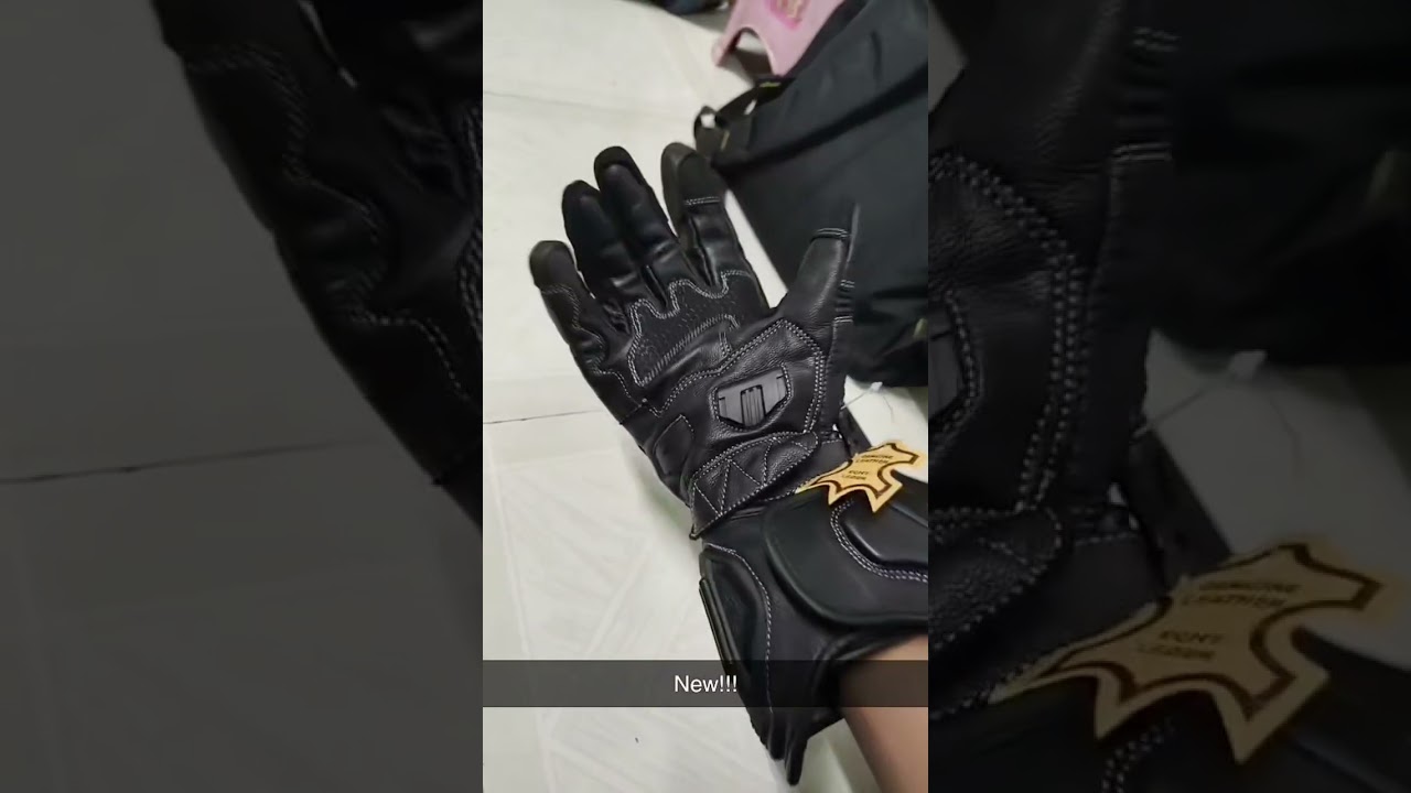 Tarmac riding gloves .................. #automobile #motovlog #tarmac #gloves #ridinggloves