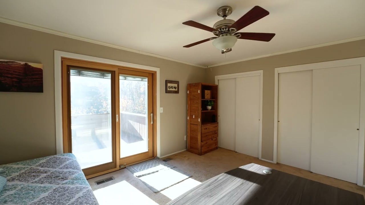 32 S Bayard Ln, Mahwah, NJ