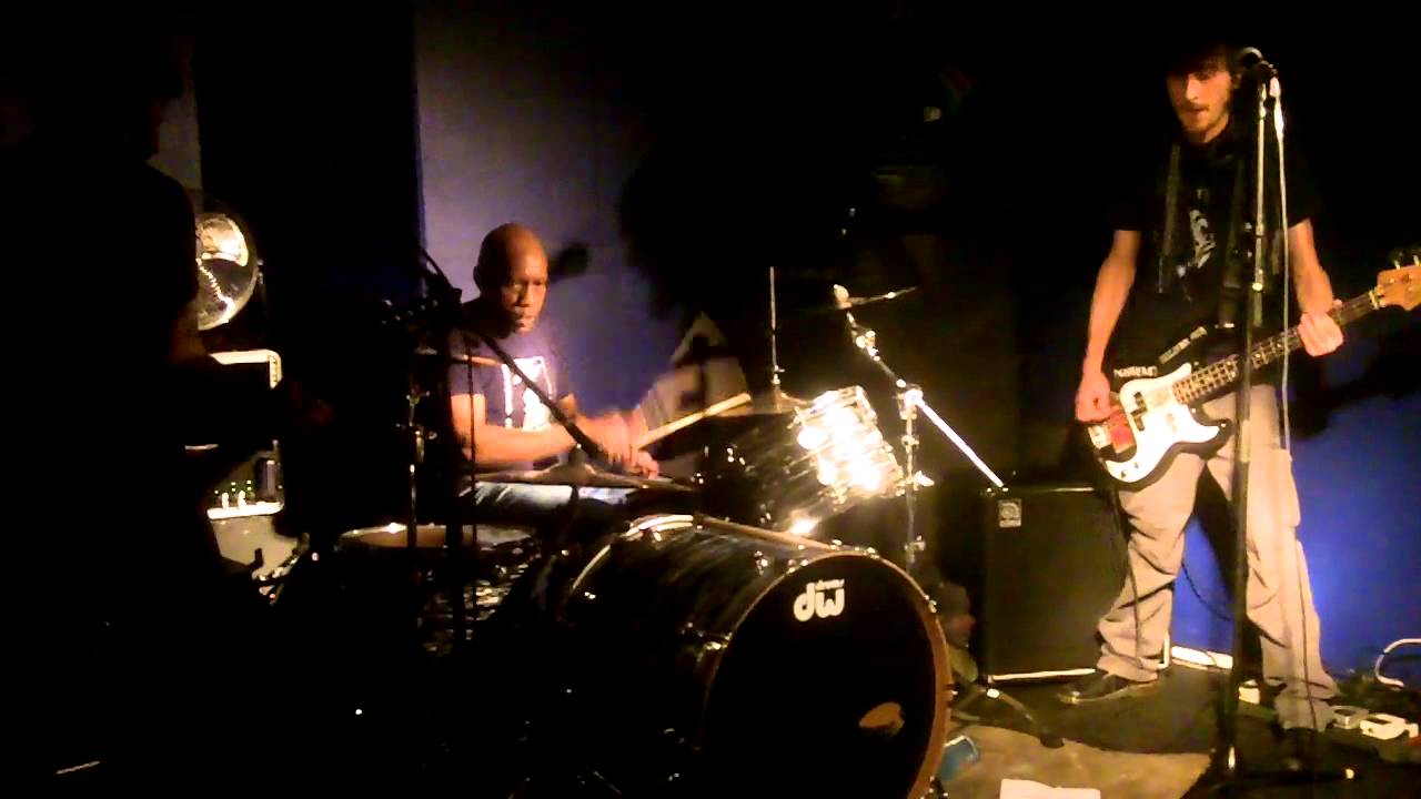 MISSILES OF OCTOBER live in Brussels on 22.10.2012 p.4