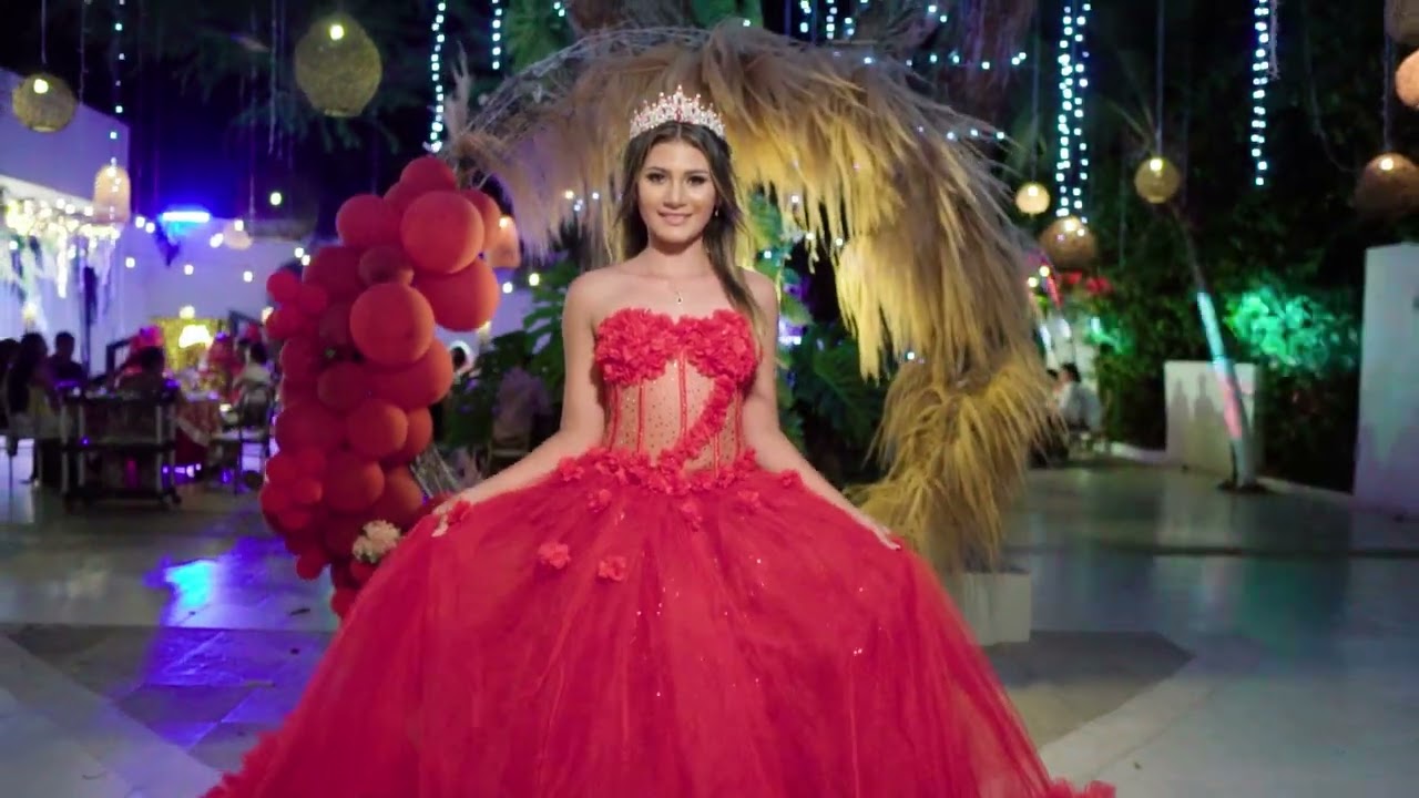 15 años rojos Valen #CaseroloEventos 3202817497-3014497269