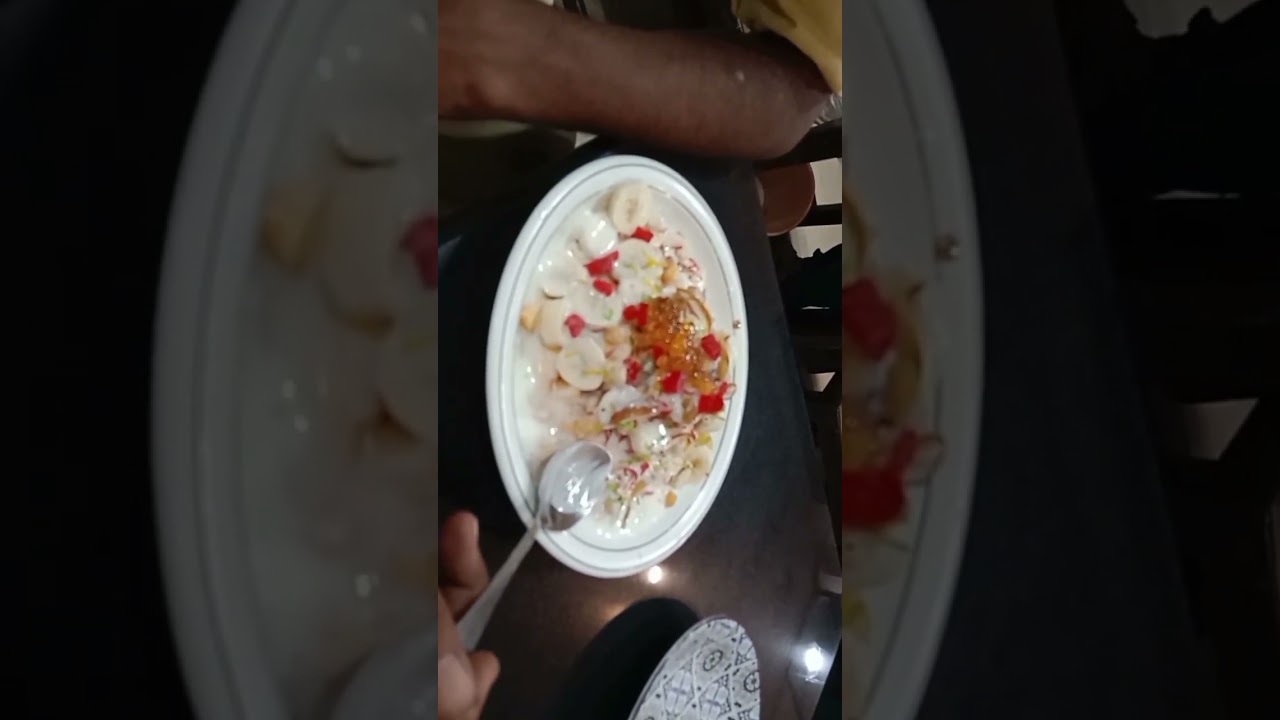 Today delicious Lunch, 💞🎁 with some ,💓💞🏠💖Friends at Tasty House 🏠🏡 vehari
