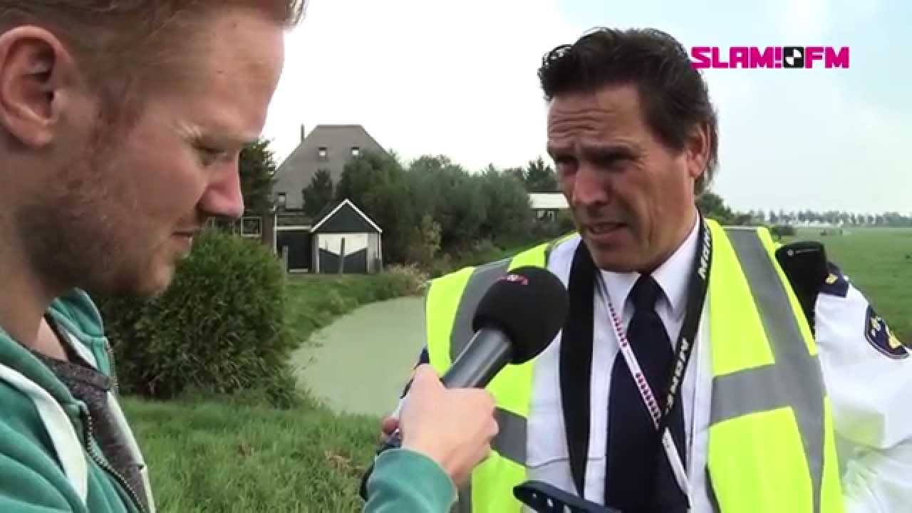 Flitsgoeroe Roy op bezoek bij een echte flitsagent!