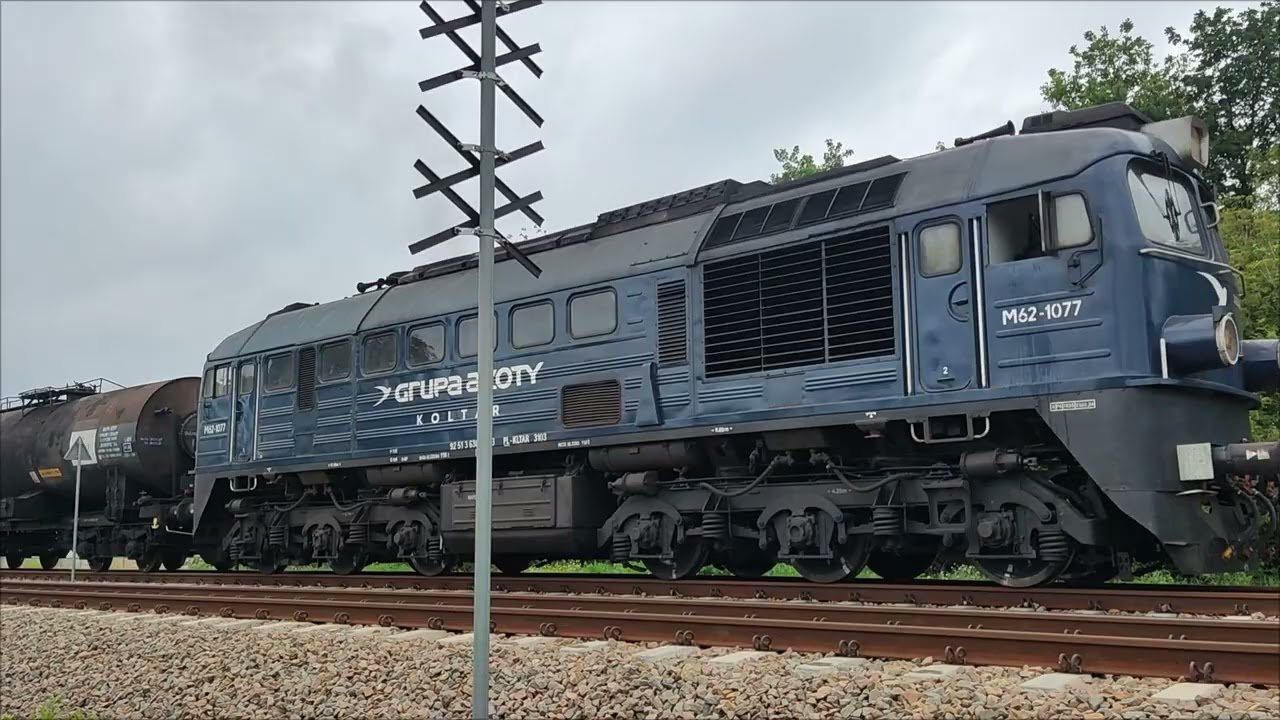 Krzyżowanie w Chorzelowie, M62-1077 z beczkami i opóźniony Hetman z SU160-004 na czele, 27.07.2025