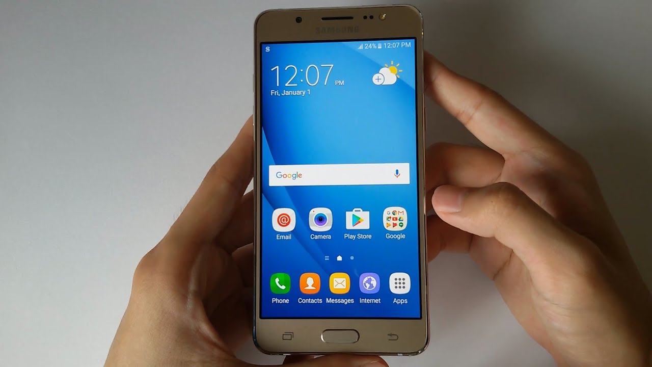 Unboxing: Samsung Galaxy J5 (2016)
