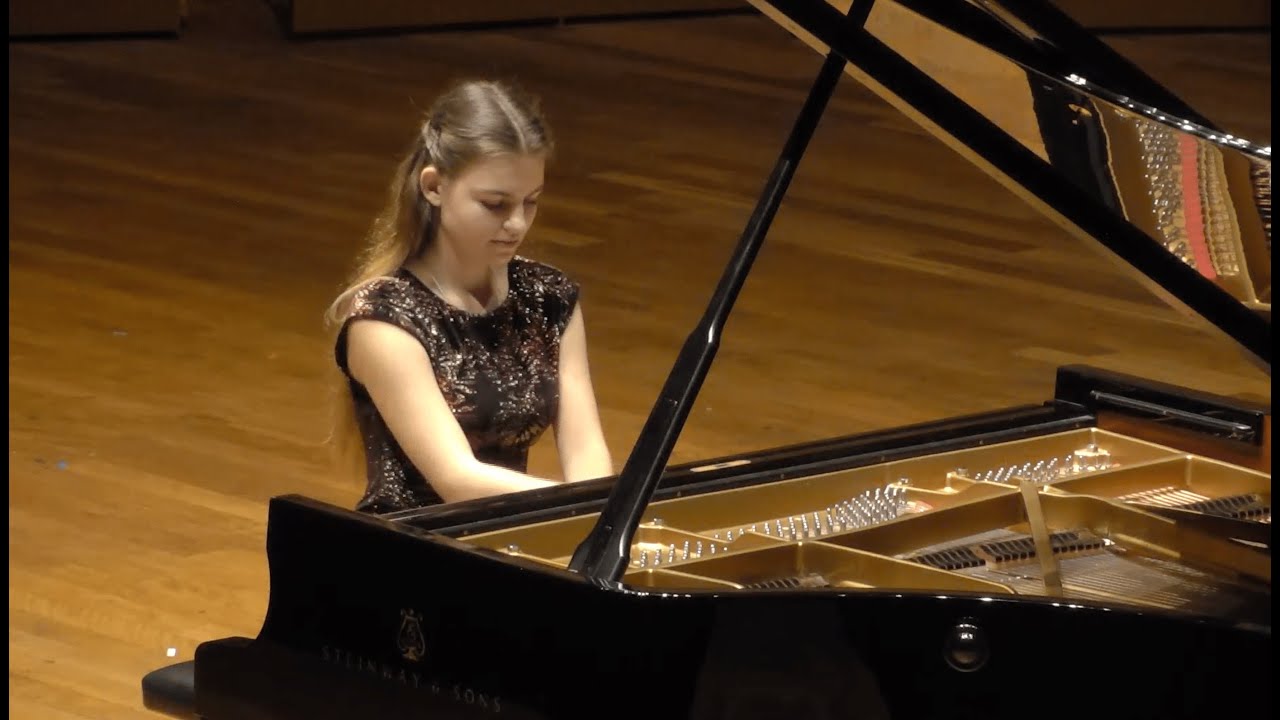 Anastasiia Ivchenko - Haydn: Sonata in B minor, Hob. XVI:32, I.Allegro Moderato