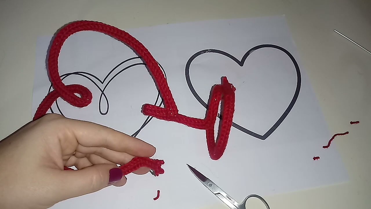 Porta retrato de coração em tricotin passo a passo