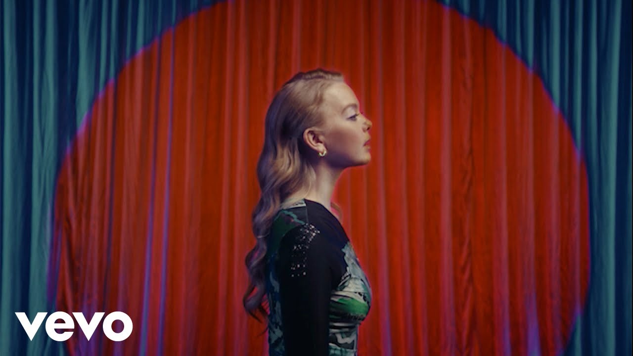 Dream Wife - Hot (Don't Date A Musician)