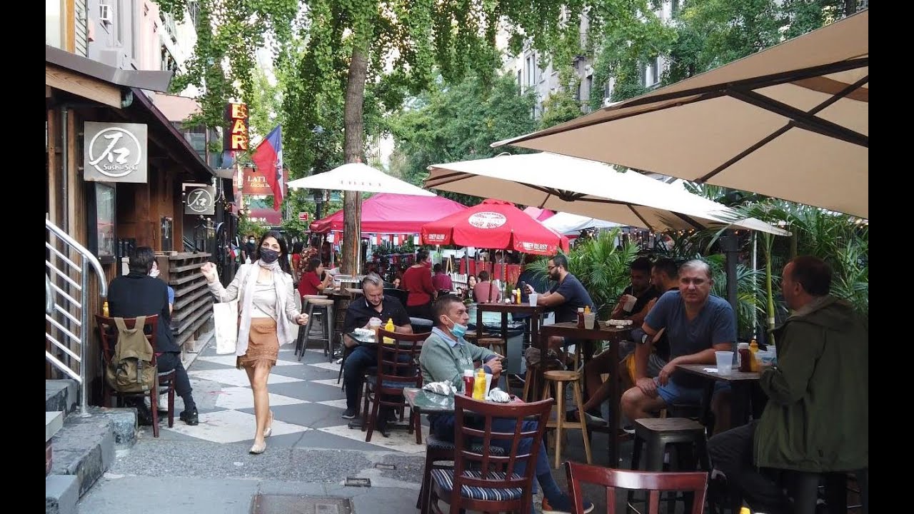 ⁴ᴷ⁶⁰ Walking NYC Restaurant Row : 46th St between 8th and 9th Ave (September 18, 2020) - Narrated